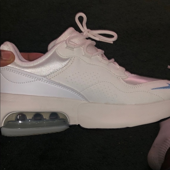 Shoes - Picture 5 of 5